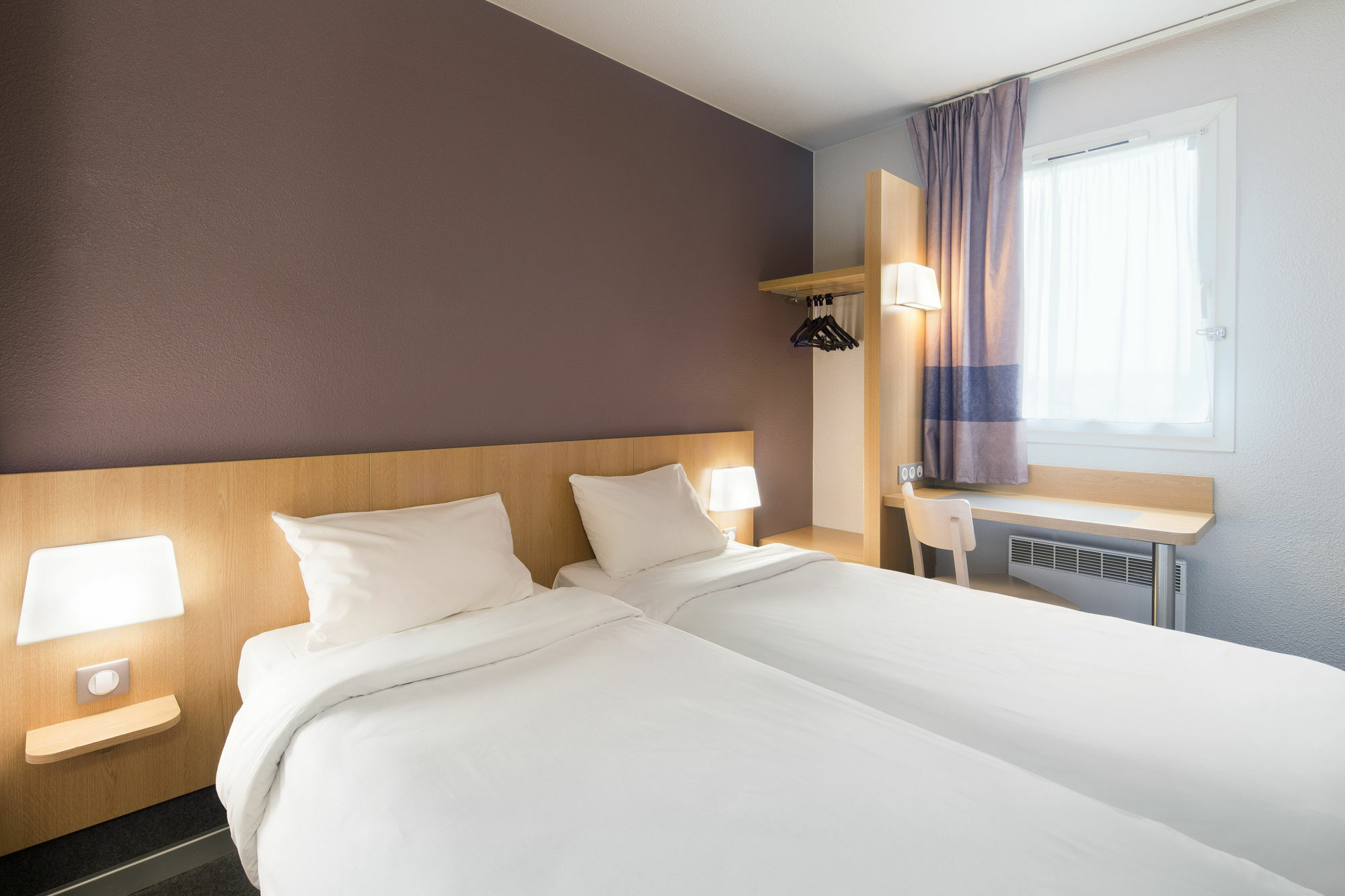 Hotel Inn Design Montluçon Exterior foto