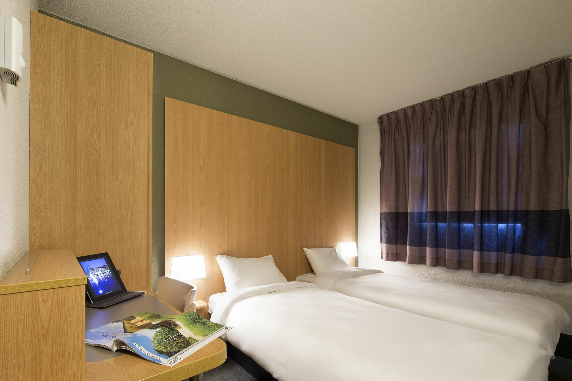 Hotel Inn Design Montluçon Exterior foto